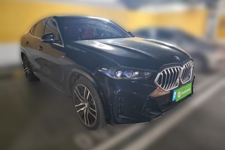 Used BMW X6 2023 xDrive40i Luxury Model with M Sport Package Front Right 45 Deg