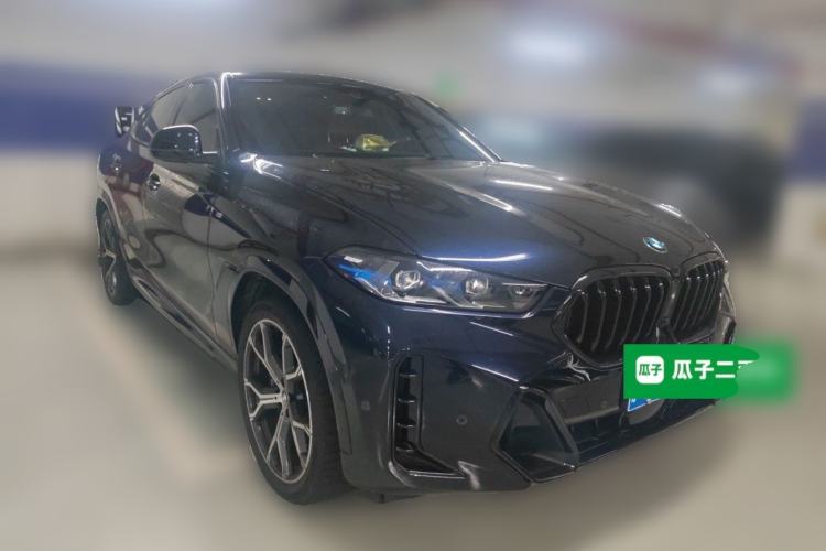Used BMW X6 2023 xDrive40i Luxury Model with M Sport Package Front Right 45 Deg