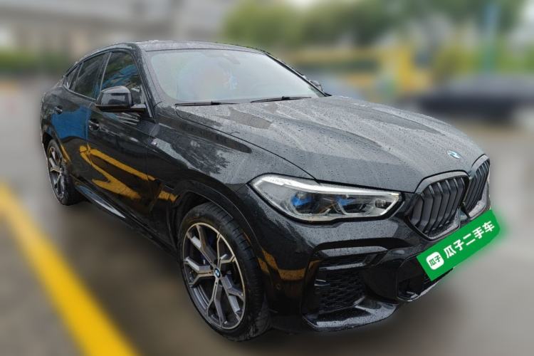Used BMW X6 2023 xDrive40i M Sport Package Front Right 45 Deg
