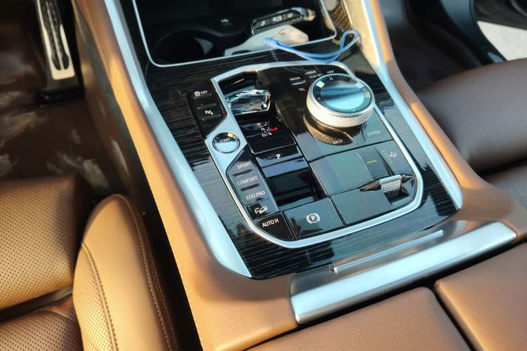 Used BMW X6 2023 xDrive40i M Sport Package Gear Lever