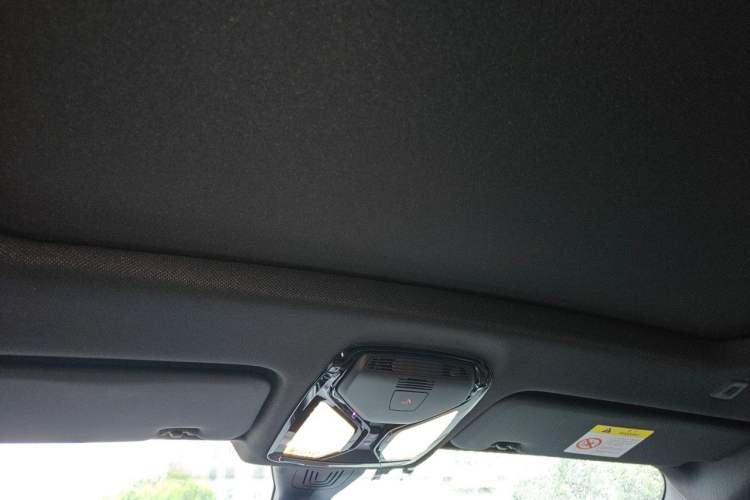 Used BMW X6 2023 xDrive40i M Sport Package Headliner