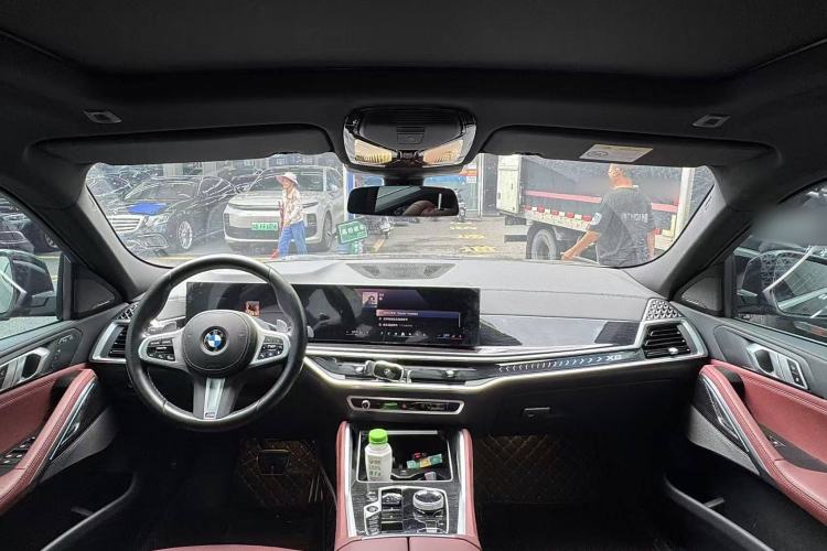 Used BMW X6 2023 xDrive40i M Sport Package Interior 1