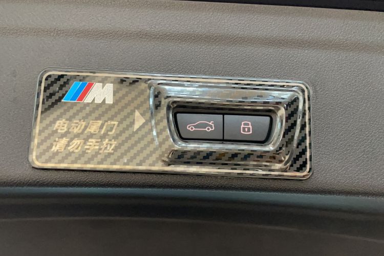 Used BMW X6 2023 xDrive30i M Sport Package Interior 11