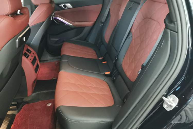 Used BMW X6 2023 xDrive30i M Sport Package Interior 4