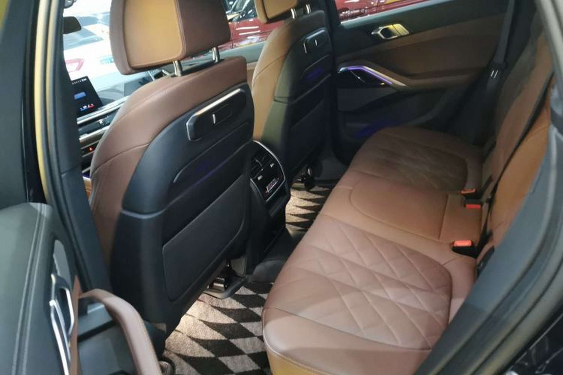 Used BMW X6 2023 xDrive40i Luxury Model with M Sport Package Interior 4