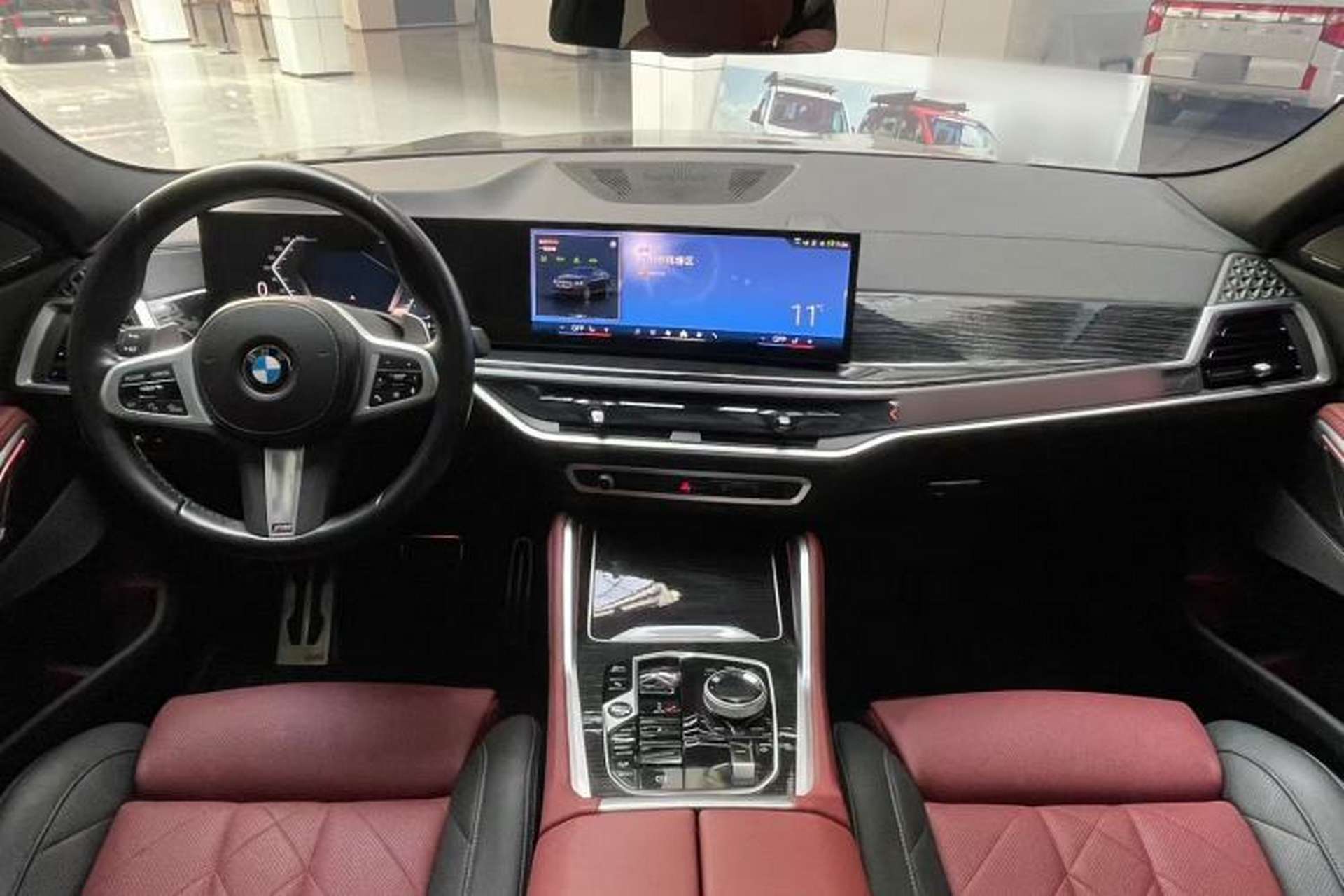 Used BMW X6 2023 xDrive40i M Sport Package Interior 5