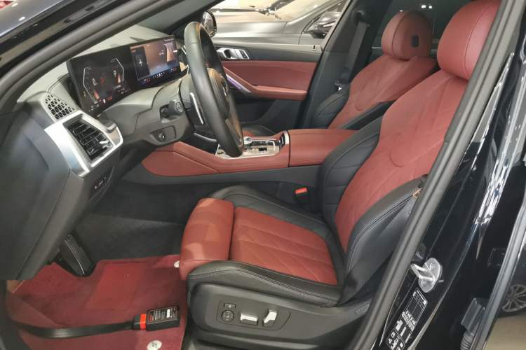 Used BMW X6 2023 xDrive30i M Sport Package Left Front Seat