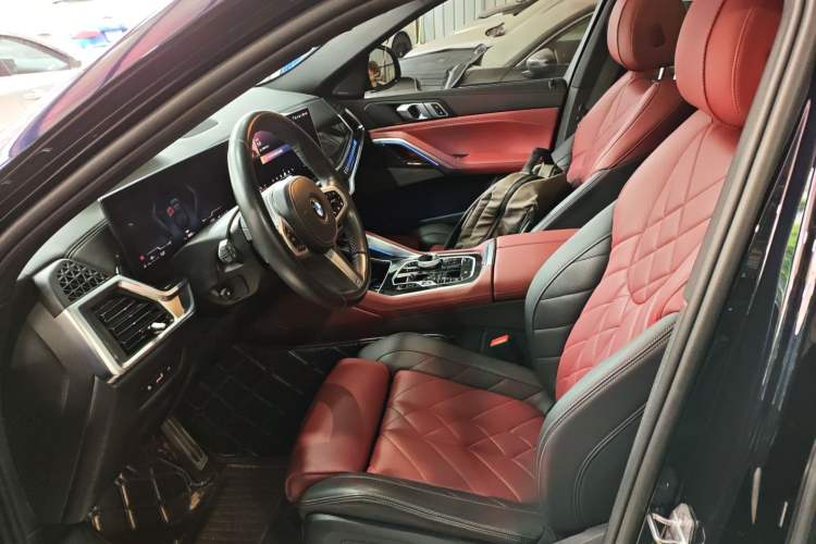 Used BMW X6 2023 xDrive40i M Sport Package Left Front Seat