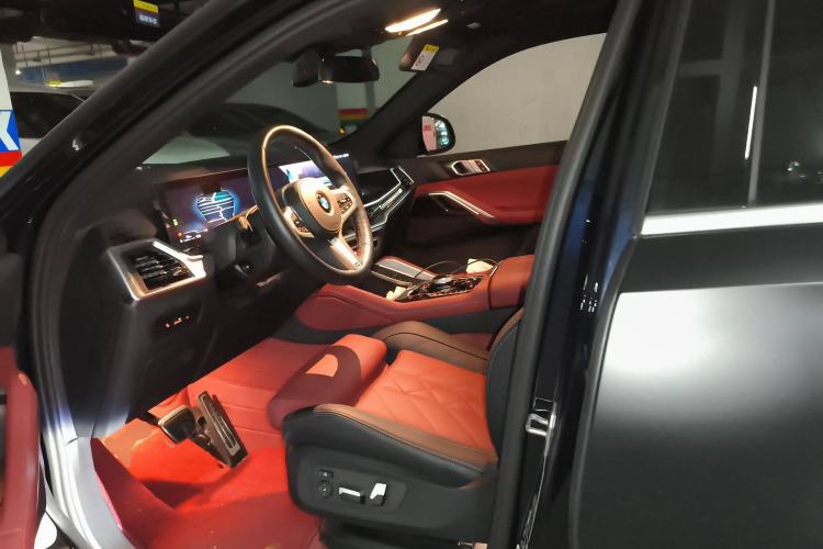 Used BMW X6 2023 xDrive30i M Sport Package Left Front Seat