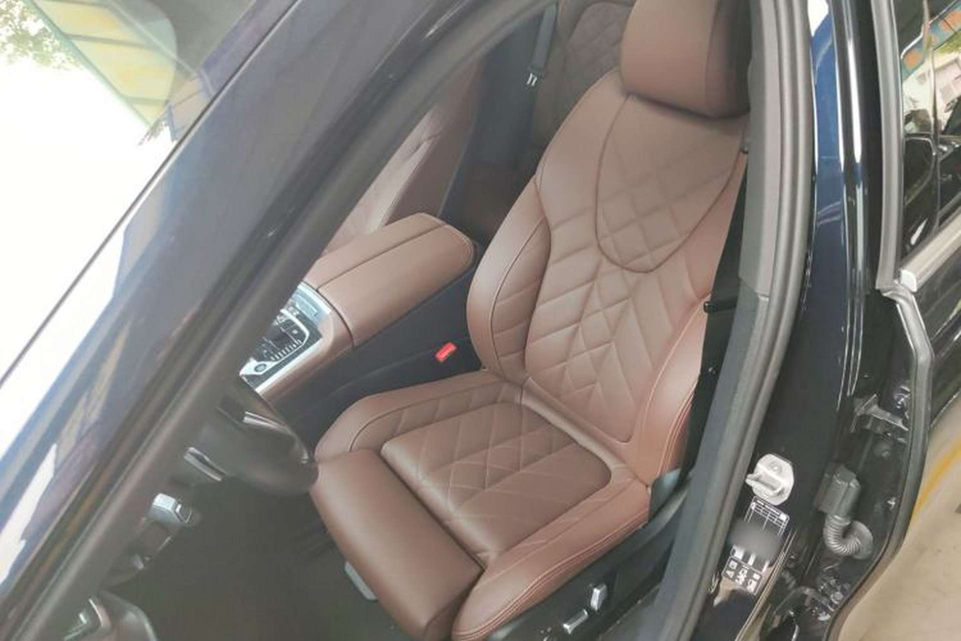 Used BMW X6 2023 xDrive30i M Sport Package Left Front Seat