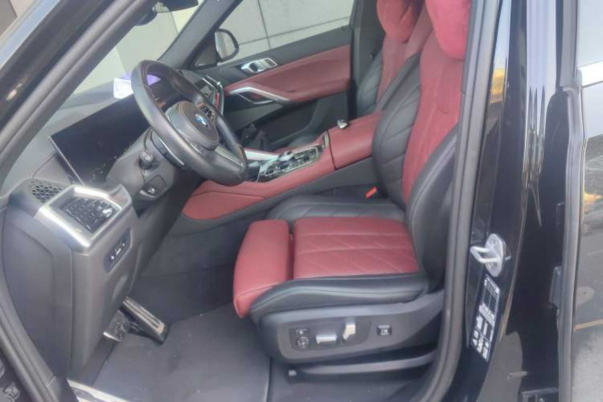 Used BMW X6 2023 xDrive40i M Sport Package Left Front Seat