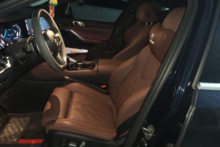 Used BMW X6 2023 xDrive30i M Sport Package Left Front Seat