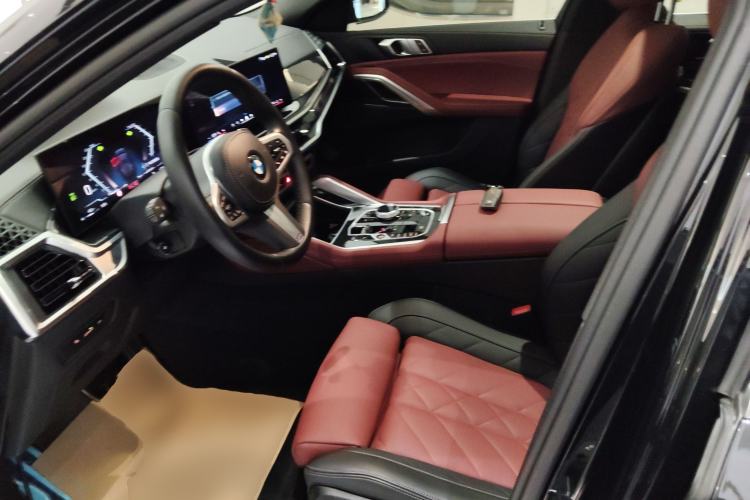 Used BMW X6 2023 xDrive30i M Sport Package Left Front Seat