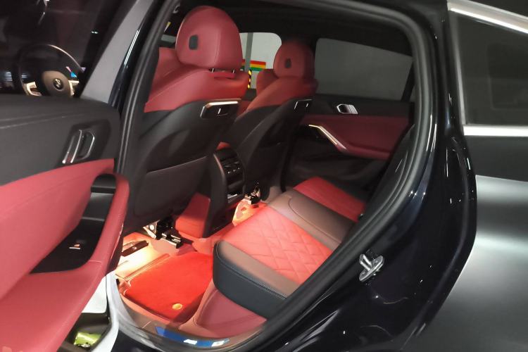 Used BMW X6 2023 xDrive30i M Sport Package Left Rear Seat