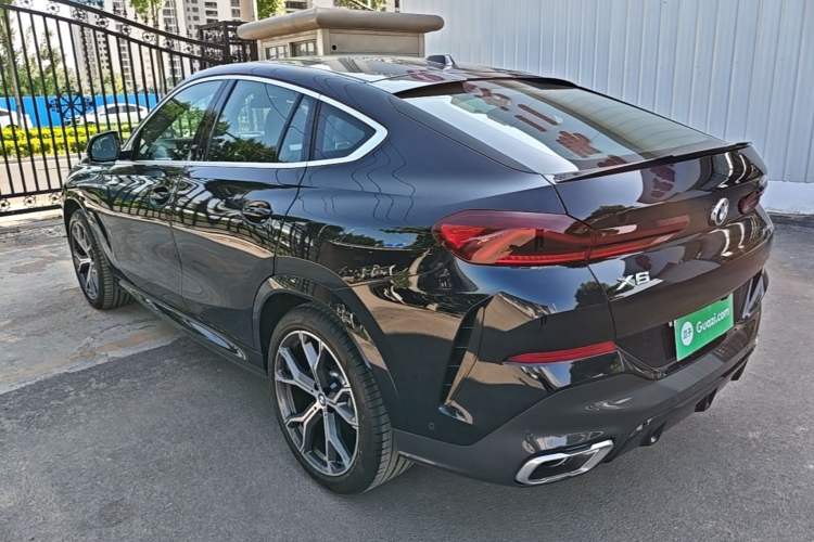 Used BMW X6 2023 xDrive40i M Sport Package Rear Left 45 Deg