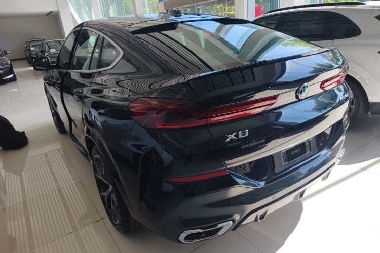 Used BMW X6 2023 xDrive40i M Sport Package Rear Left 45 Deg