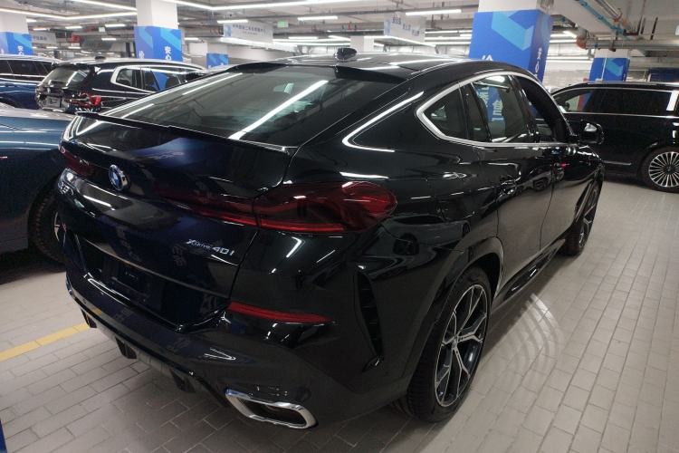Used BMW X6 2023 xDrive40i Luxury Model with M Sport Package Rear Right 45 Deg