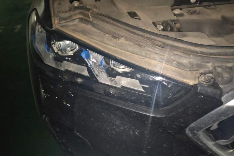 Used BMW X6 2023 xDrive40i M Sport Package Right Front Headlight