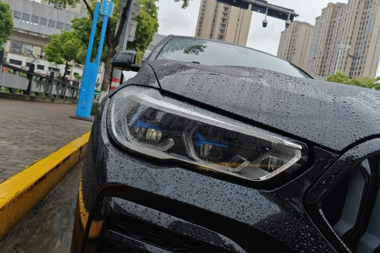 Used BMW X6 2023 xDrive40i M Sport Package Right Front Headlight