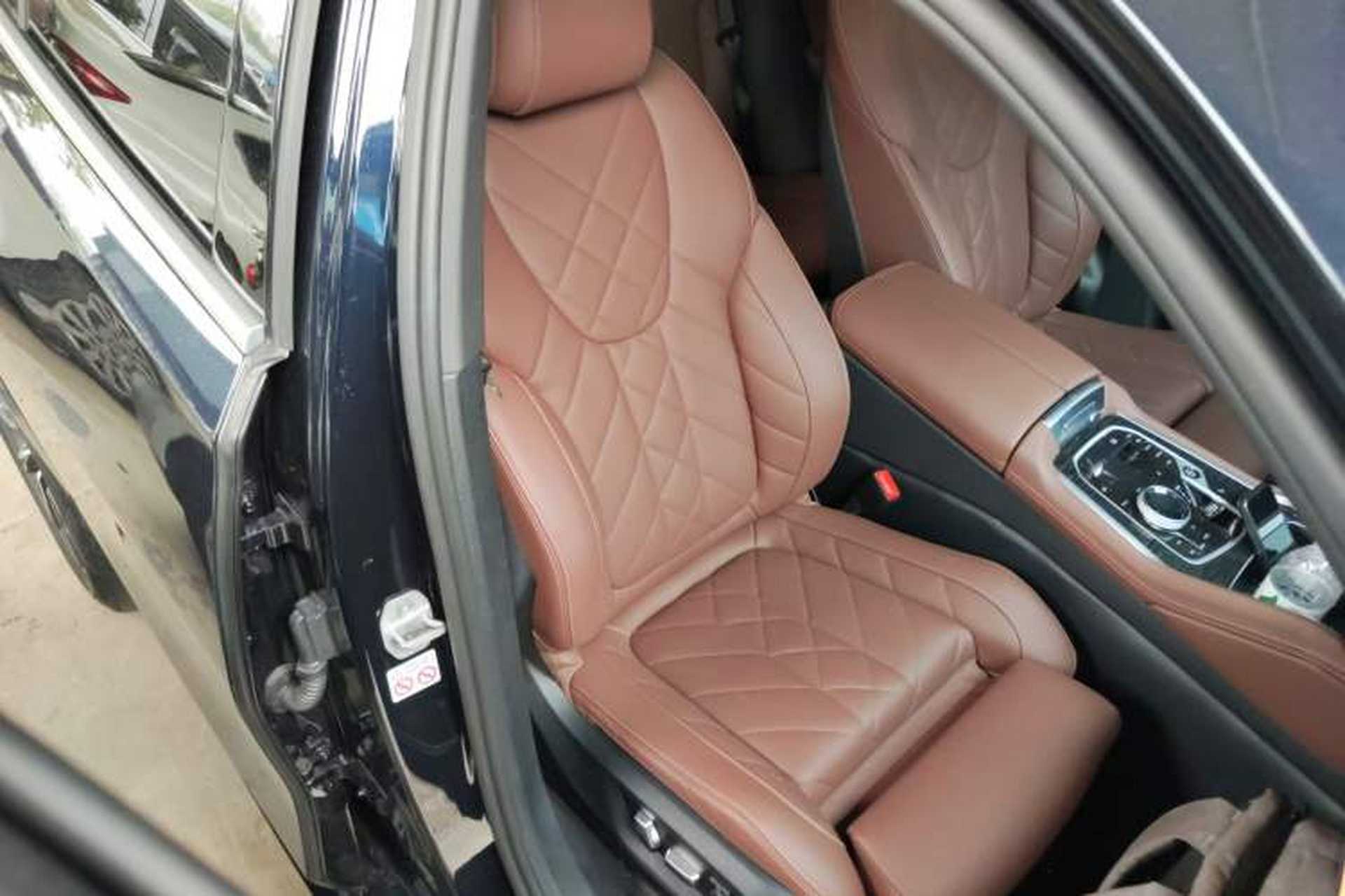 Used BMW X6 2023 xDrive30i M Sport Package Right Front Seat
