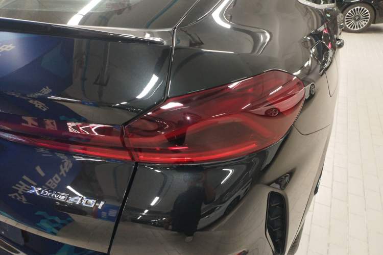 Used BMW X6 2023 xDrive40i Luxury Model with M Sport Package Right Rear Taillight