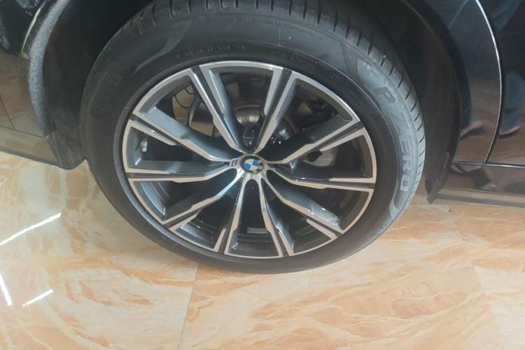 Used BMW X6 2023 xDrive30i M Sport Package Right Rear Wheel Hub