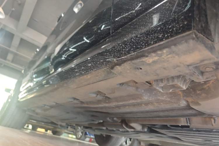 Used BMW X6 2023 xDrive30i M Sport Package Right Side Sill