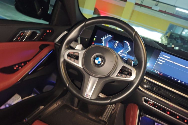 Used BMW X6 2023 xDrive30i M Sport Package Steering Wheel
