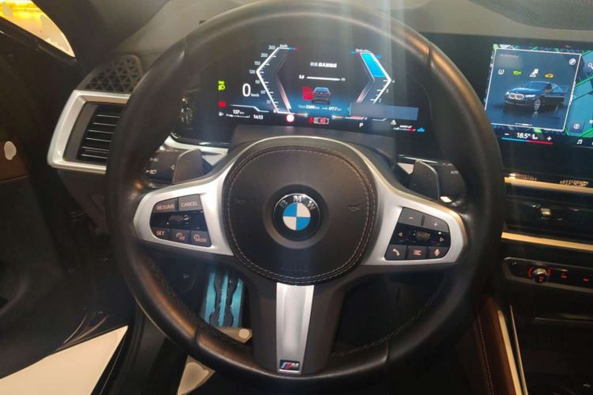Used BMW X6 2023 xDrive30i M Sport Package Steering Wheel