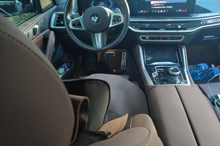 Used BMW X6 2023 xDrive30i M Sport Package Steering Wheel