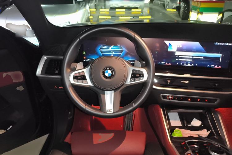 Used BMW X6 2023 xDrive30i M Sport Package Steering Wheel