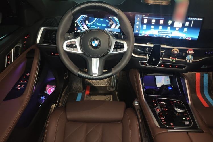 Used BMW X6 2023 xDrive30i M Sport Package Steering Wheel