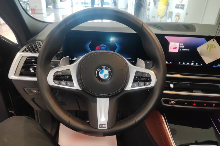 Used BMW X6 2023 xDrive30i M Sport Package Steering Wheel