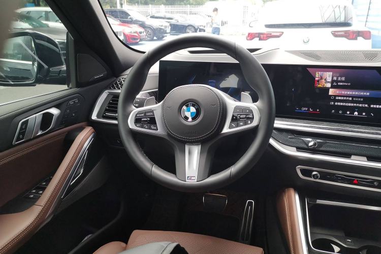 Used BMW X6 2023 xDrive40i M Sport Package Steering Wheel