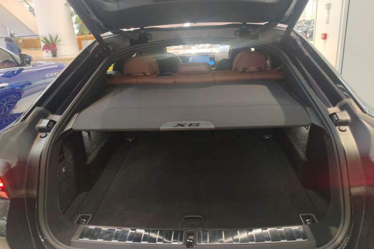 Used BMW X6 2023 xDrive30i M Sport Package Trunk