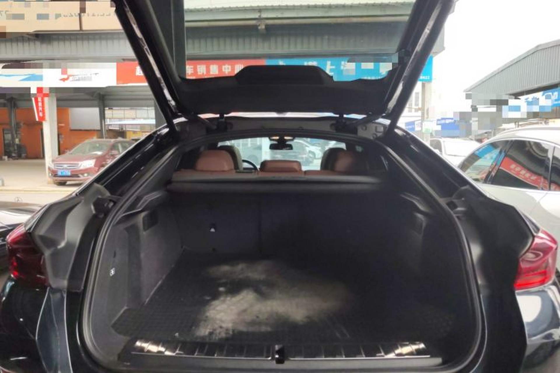 Used BMW X6 2023 xDrive30i M Sport Package Trunk