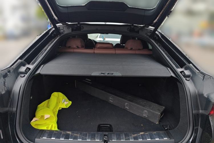 Used BMW X6 2023 xDrive40i M Sport Package Trunk