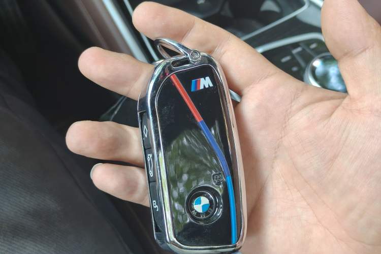 Used BMW X6 2023 xDrive40i M Sport Package Vehicle Key