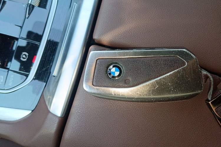 Used BMW X6 2023 xDrive40i M Sport Package Vehicle Key