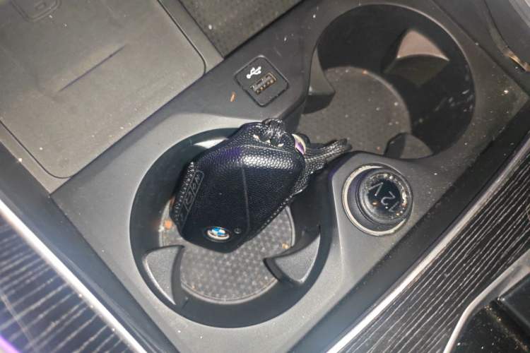 Used BMW X6 2023 xDrive40i Luxury Model with M Sport Package Vehicle Key