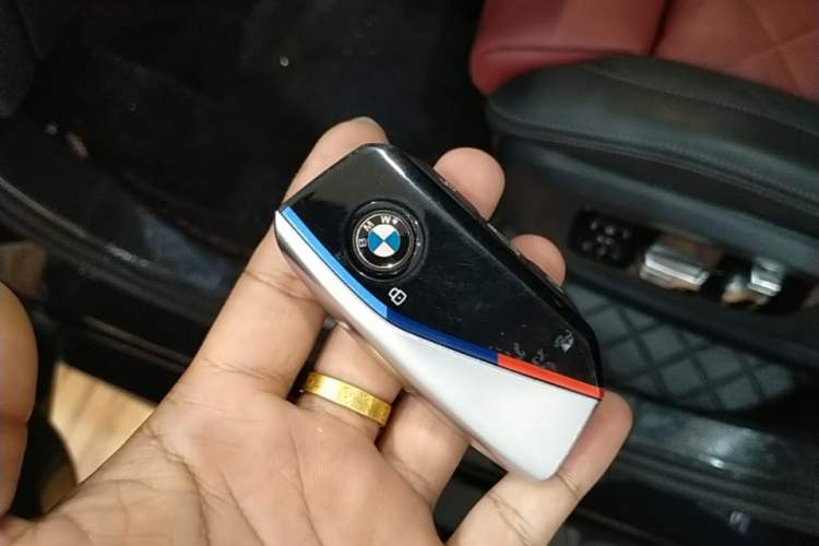 Used BMW X6 2023 xDrive40i Luxury Model with M Sport Package Vehicle Key