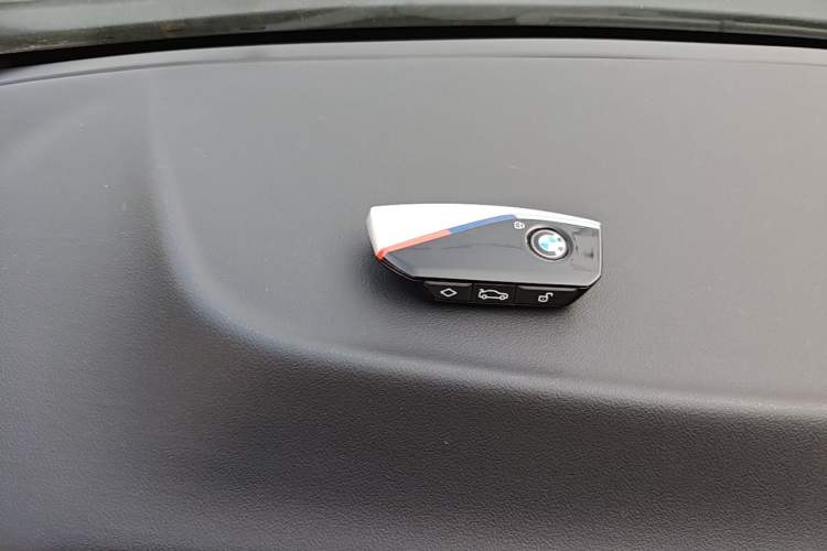 Used BMW X6 2023 xDrive40i M Sport Package Vehicle Key