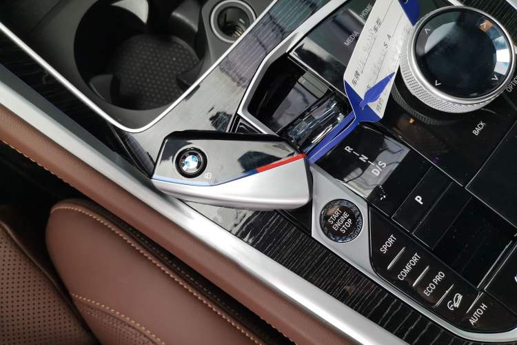 Used BMW X6 2023 xDrive40i M Sport Package Vehicle Key