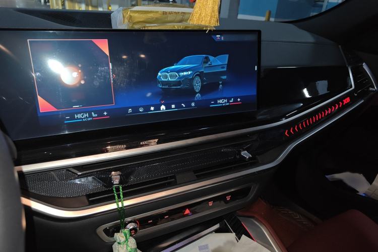 Used BMW X6 2023 xDrive30i M Sport Package Audio And AC Panel