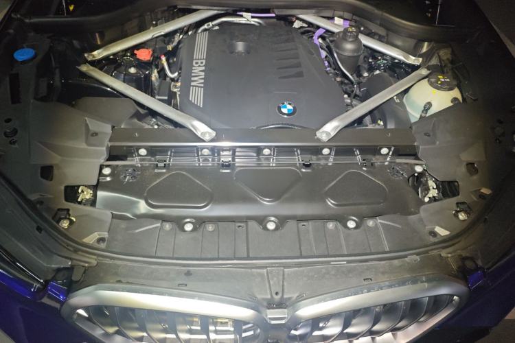 Used BMW X6 2023 xDrive40i M Sport Package Engine Bay