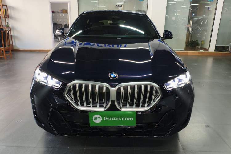 Used BMW X6 2023 xDrive40i Luxury Model with M Sport Package Front