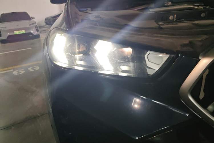 Used BMW X6 2023 xDrive30i M Sport Package Right Front Headlight