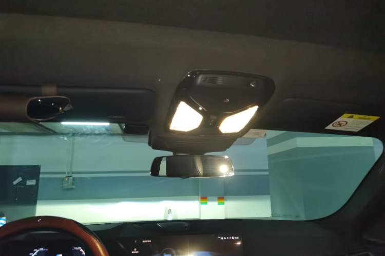Used BMW X6 2023 xDrive40i M Sport Package Headliner