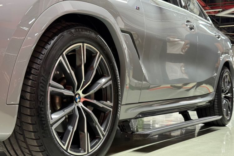 Used BMW X6 2023 xDrive30i M Sport Package Exterior 5
