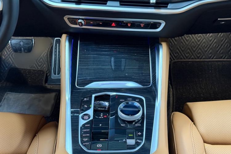 Used BMW X6 2023 xDrive30i M Sport Package Interior 6